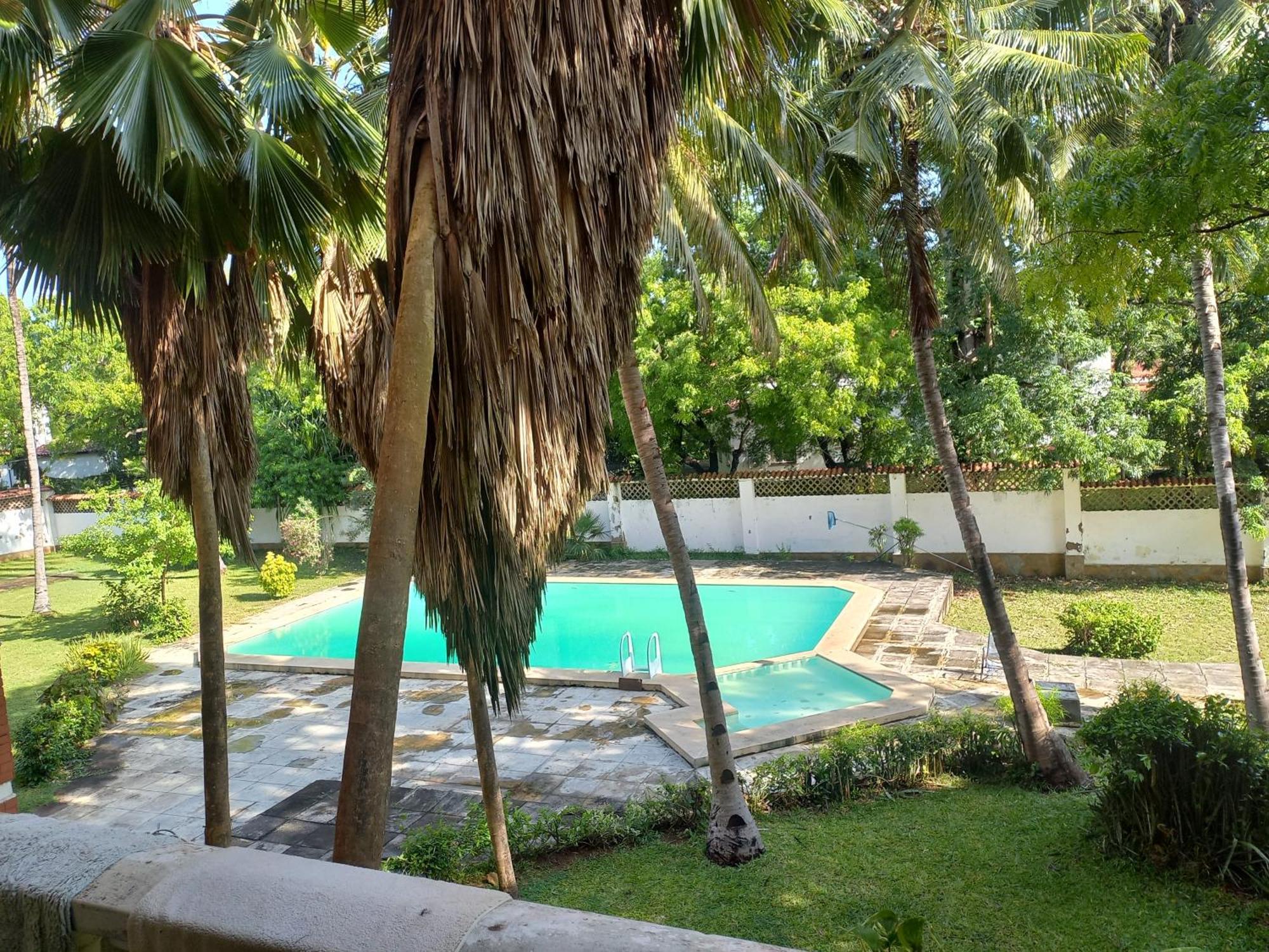 Coral Drive Apartments モンバサ エクステリア 写真